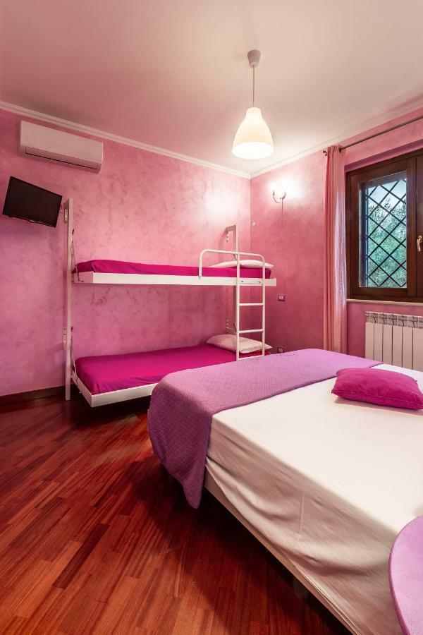 Il Bacio E La Nocciola Bed and Breakfast Labico Exteriör bild
